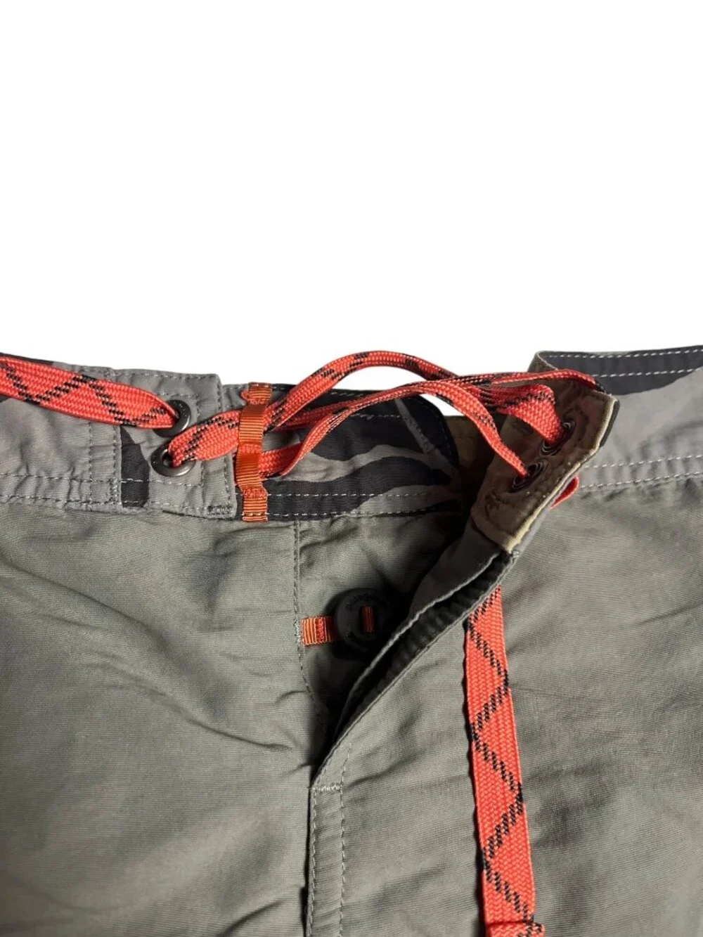 Patagonia Mens Board Shorts Sz 32 gray & black Orange Drawstring Nylon preppy